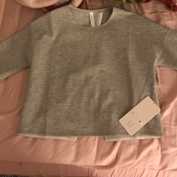 lululemon athletica Gray Women's Top - Picture 1 of 3